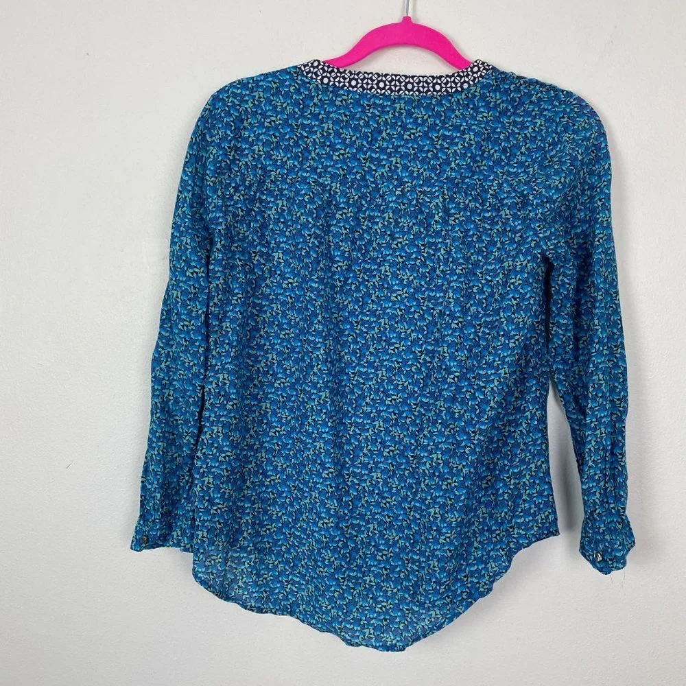 J.‎ Crew Woman's Sz 2 Blue Flower Patch Peasant Top Blouse Lightweight